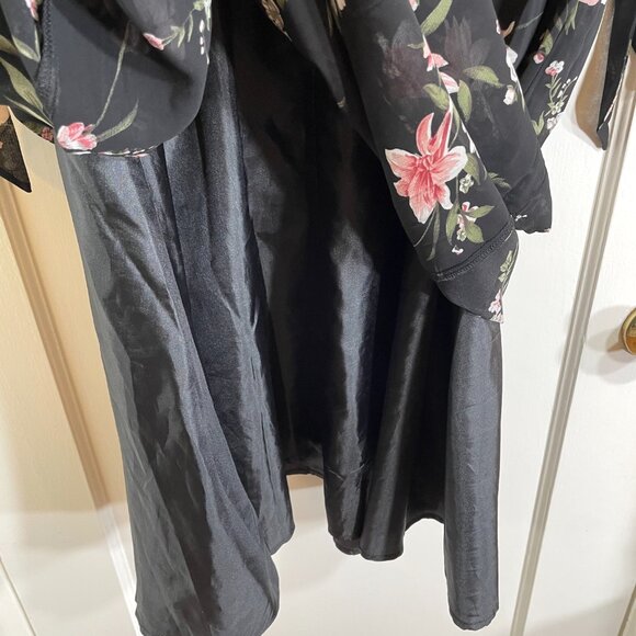 Unique Vintage - Black Floral Chiffon Dress - Size XL/14 - Picture 5 of 9